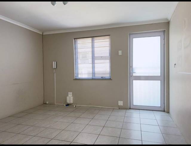 BUSINESS PROPERTY TO RENT IN WYNBERG